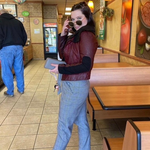 Sophie - Picture 6 of 16